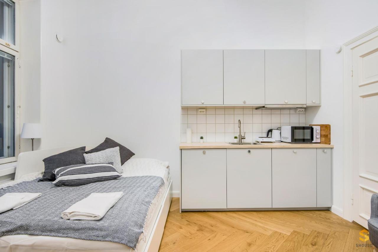 Ferienwohnung WeHost Pieni Roobertinkatu Big 13 Helsinki Exterior foto